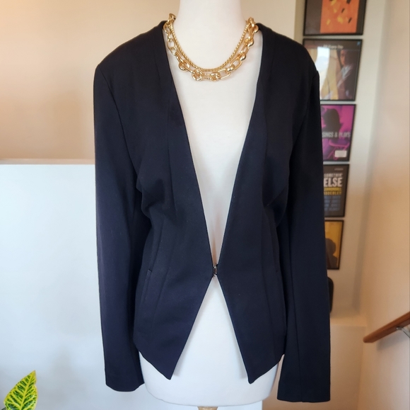 6th&LN Jackets & Blazers - Elegant Black Women's Blazer
